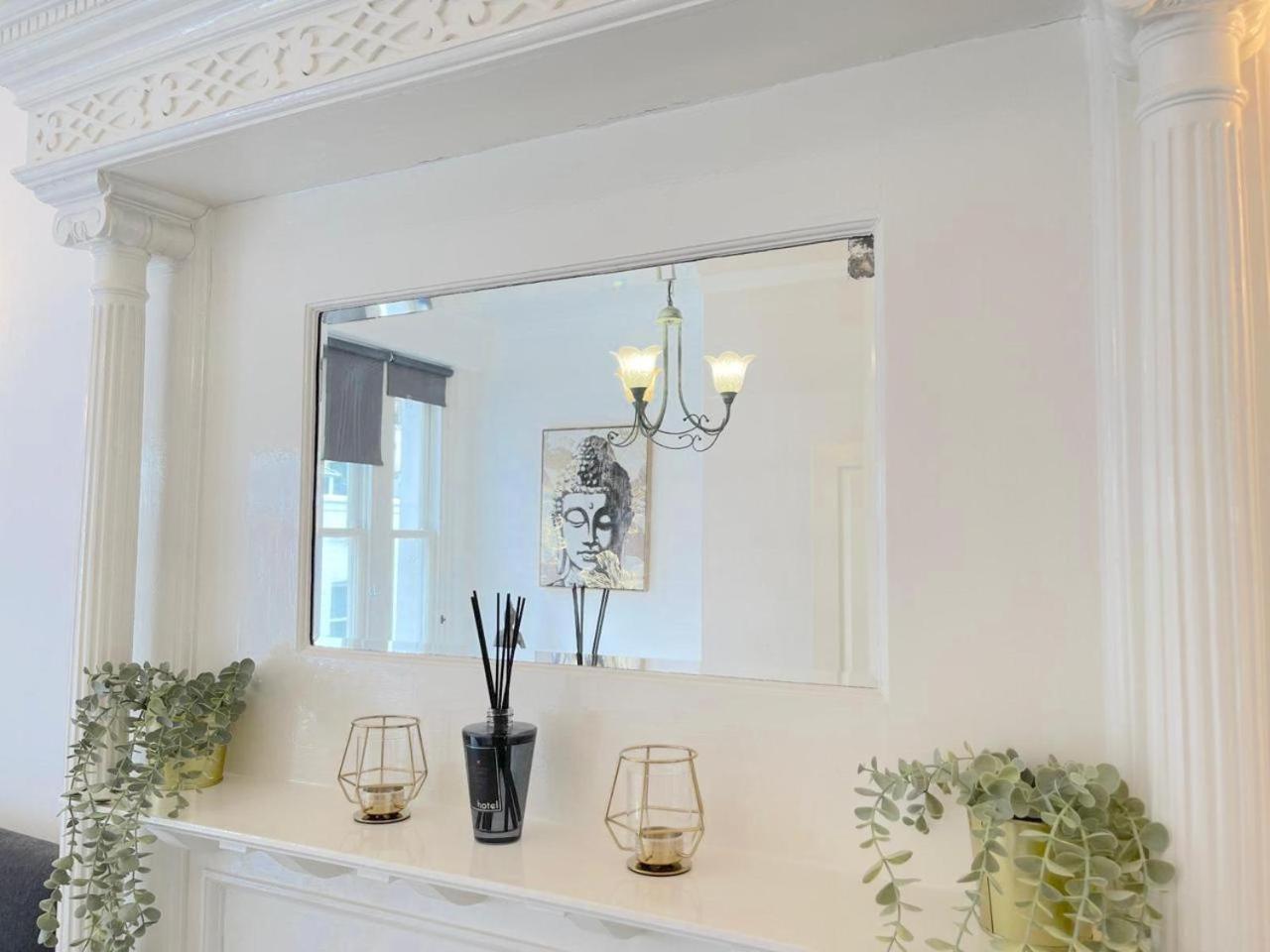Luxury Apartment In Paddington Лондон Екстериор снимка
