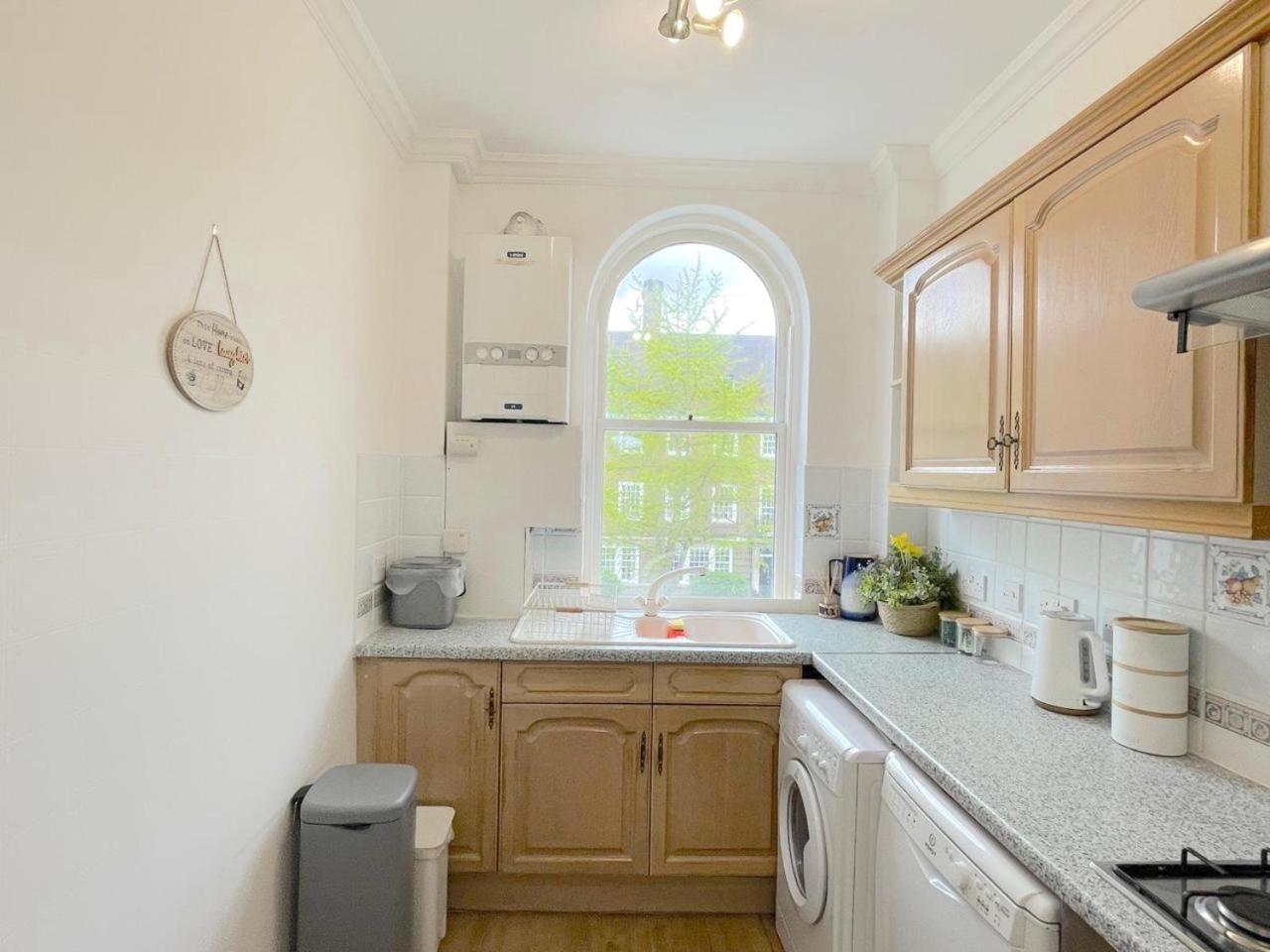 Luxury Apartment In Paddington Лондон Екстериор снимка