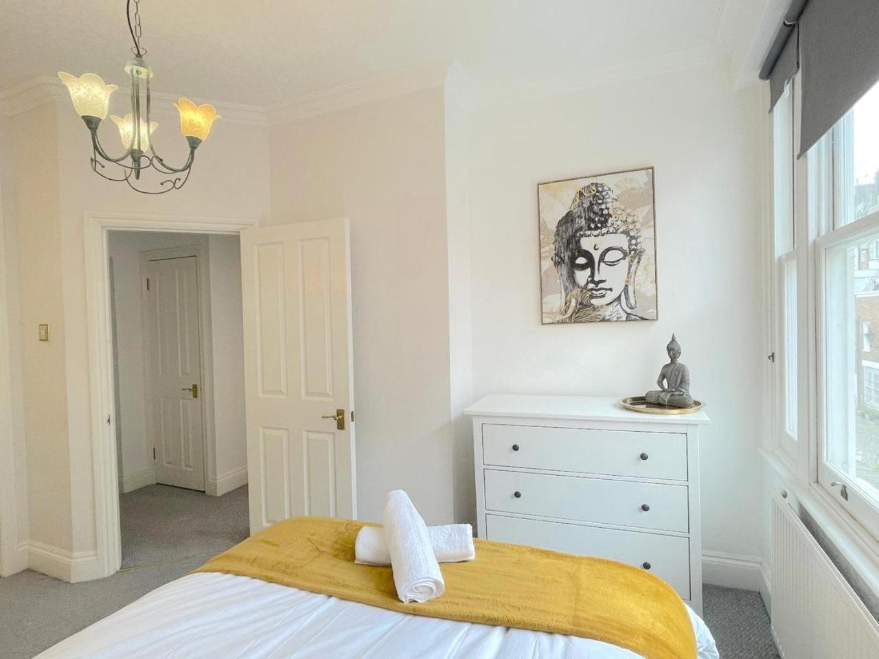 Luxury Apartment In Paddington Лондон Екстериор снимка