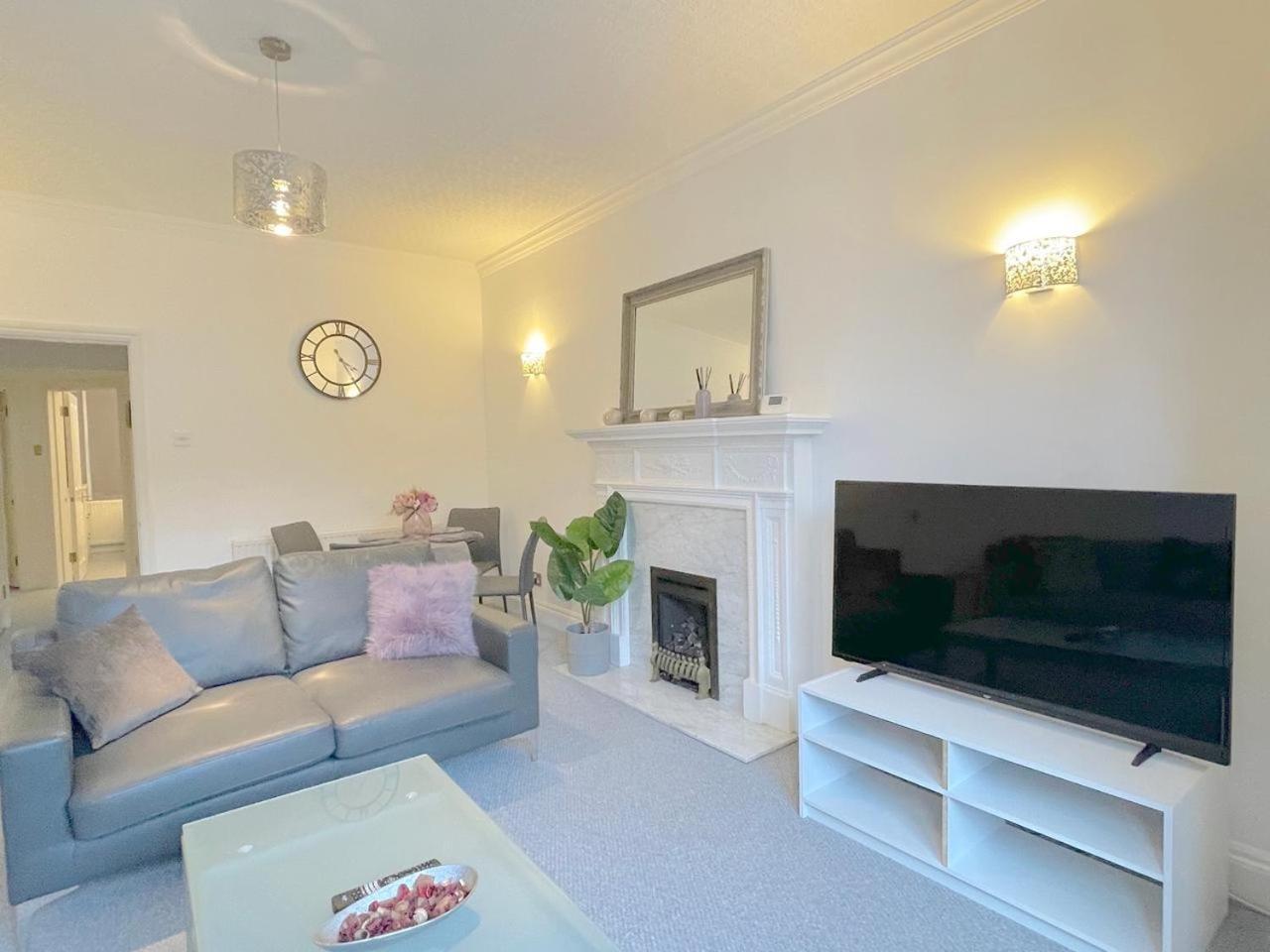 Luxury Apartment In Paddington Лондон Екстериор снимка