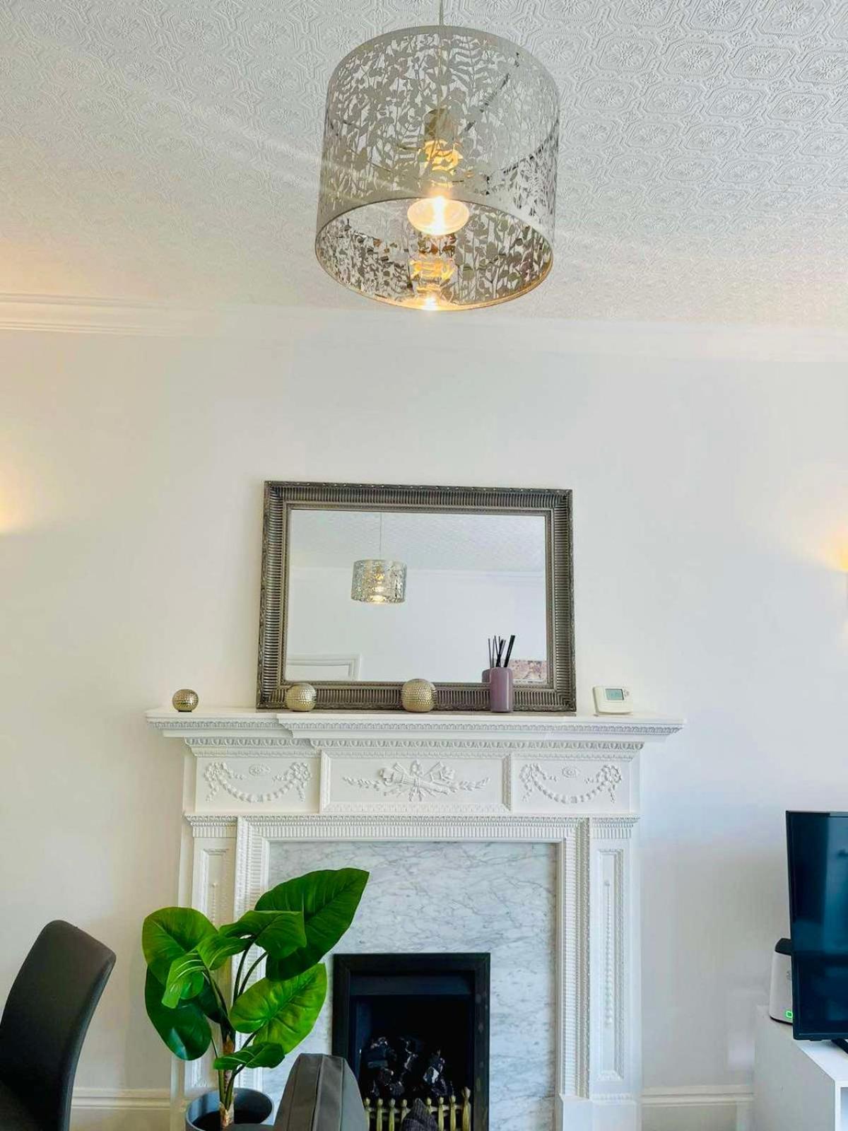 Luxury Apartment In Paddington Лондон Екстериор снимка