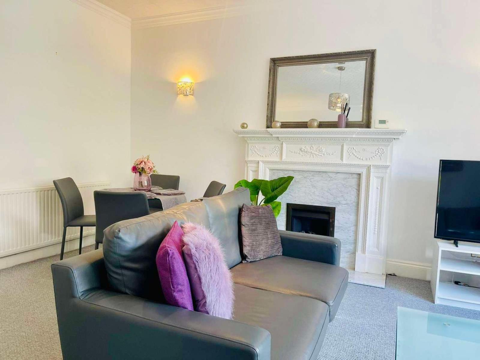 Luxury Apartment In Paddington Лондон Екстериор снимка